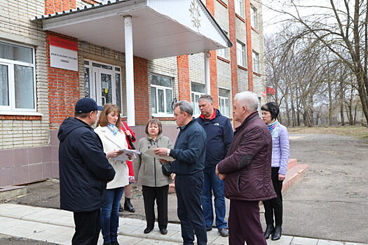 Асфальтовое покрытие перед роддомом в Сердобске необходимо отремонтировать, — Валерий Лидин