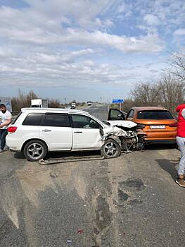 Мужчина и девятилетняя девочка пострадали в ДТП под Ростовом