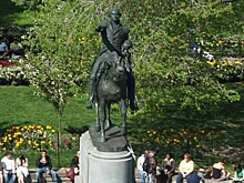 Соратники Зеленского экстренно предложили установить в Киеве памятник Вашингтону