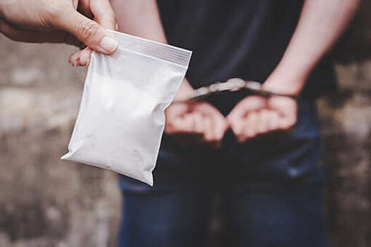 Мужчину из Хабаровска отправили в колонию за покупку 10 граммов наркотика