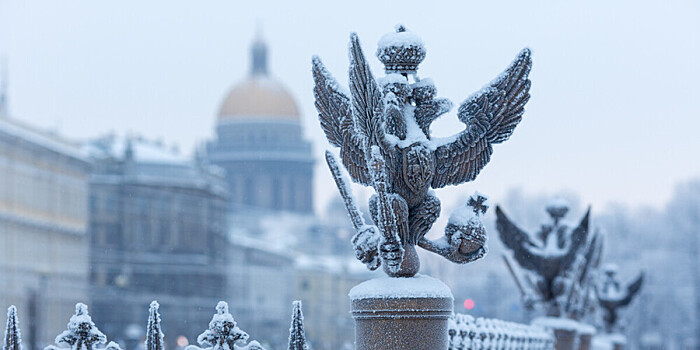 Петербуржцам пообещали новую снежную бурю