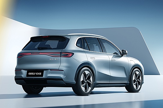 В РФ начали продажи электрического кроссовера Geely EX5: дорого