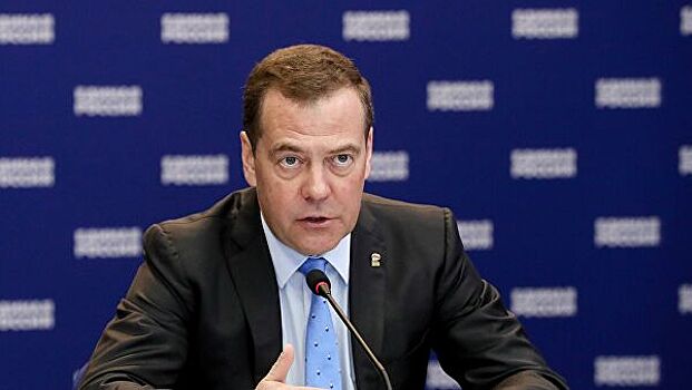 Медведев призвал западные страны прекратить заниматься "менторством"