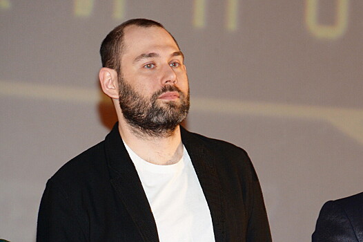 Покинувшего РФ Семена Слепакова* призвали лишить российского гражданства