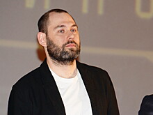 Покинувшего РФ Семена Слепакова* призвали лишить российского гражданства