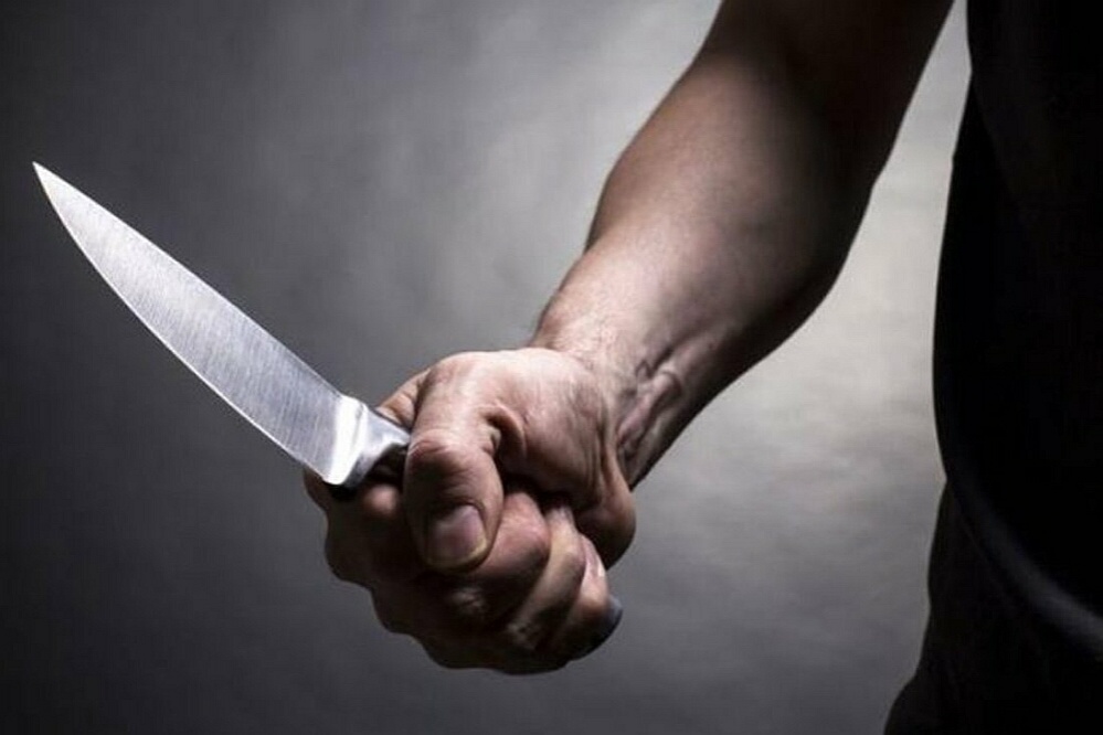 Неизвестный в Арзамасе ударил ножом кухонного работника больницы