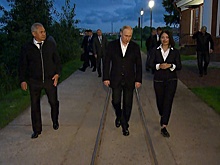 Путин посетил музейно-исторический парк "Остров фортов" в Кронштадте