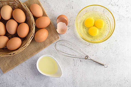 Диетолог опроверг миф о вреде яичных желтков