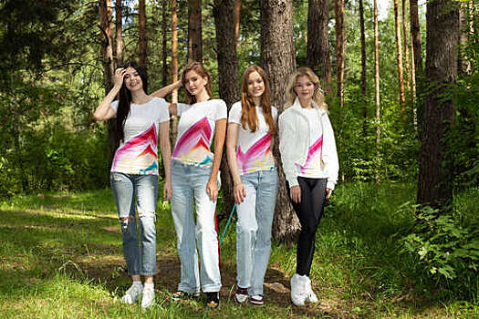 Четыре участницы конкурса "Мисс Россия" очистили от мусора лес в Электростали