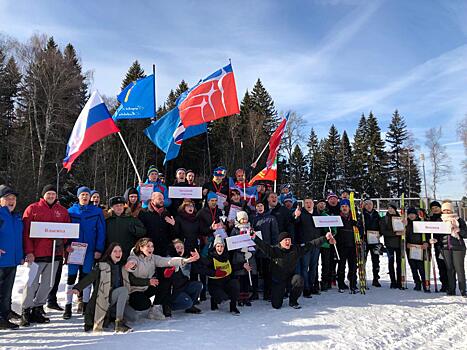 Cоревнования лыжной эстафеты «Гонка Патрулей» прошли в Молодежном городском округе