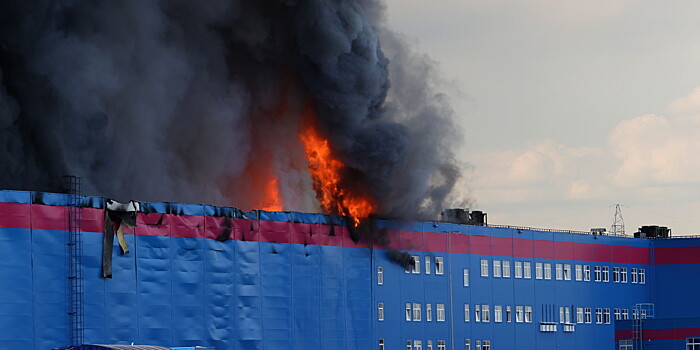 Власти Истры назвали причину пожара на складе компании Ozon