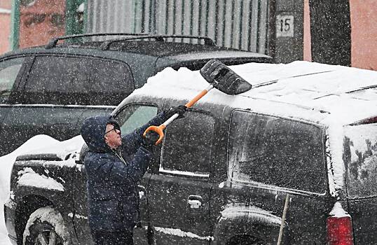 Автовладельцам рассказали о запрещенных действиях с замерзшей машиной