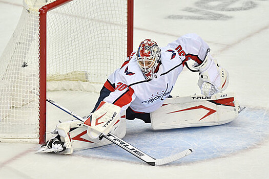 Вратарь "Торонто" Самсонов признан первой звездой матча с "Лос-Анджелес" в НХЛ