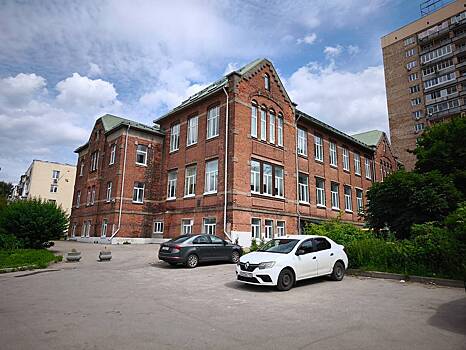 В России предложили сделать бесплатными парковки в одном месте