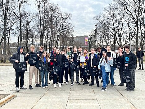Школьники из Кировской области посетили Выставку «Россия» в  рамках профориентационного курса
