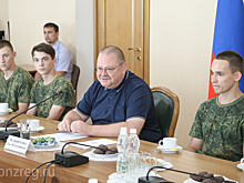 Олег Мельниченко провел встречу с участниками сборов «Гвардеец»