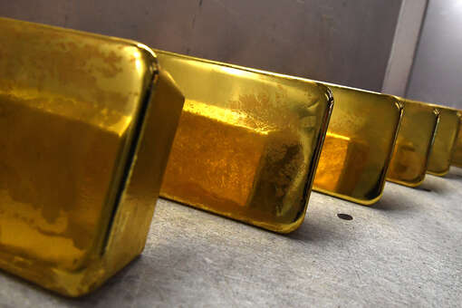 Эксперт Худалов: инфляция в США может привести к рекордной цене на золото