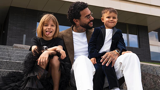 Мама Тимати описала внешность младшей внучки: «Носы одинаковые»