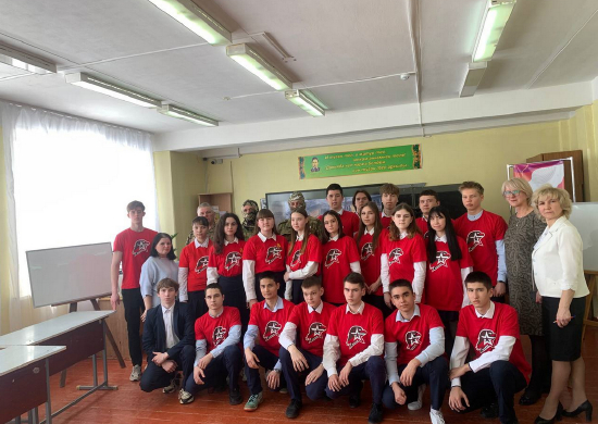 Участники СВО провели урок мужества для юнармейцев Татарстана