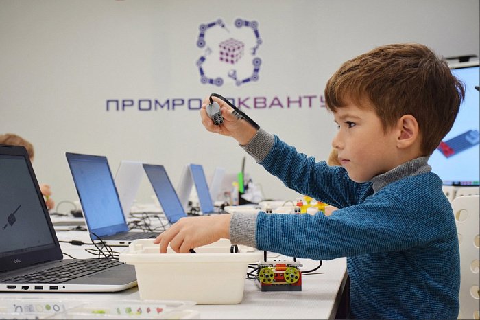 По нацпроекту «Образование» кировские школы оснащают новейшим оборудованием