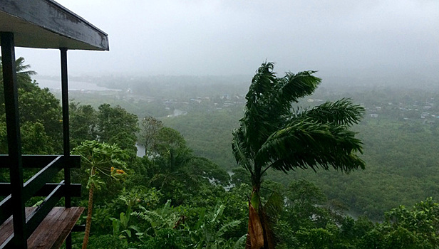 На Фиджи дожди привели к масштабным наводнениям