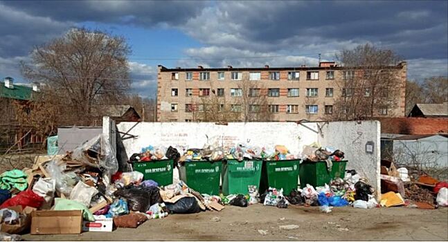 Суд решил, что оренбургская администрация должна горожанам 250 чистых мусорных площадок