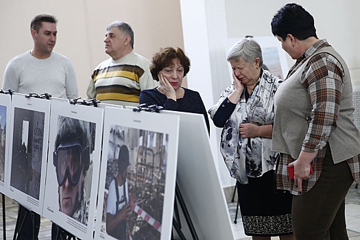 Фотовыставка военкора "РГ" открылась в Анапе в День воссоединения Крыма с Россией