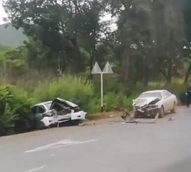 Страшное лобовое столкновение произошло в Приморье на федеральной трассе