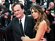 Квентин Тарантино совершил редкий выход в свет вместе с 41-летней женой