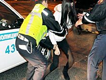 В Тюменской области осудили девушку за избиение сотрудника ГИБДД