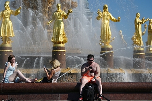 Большинство россиян заявили, что жара влияет на их работоспособность