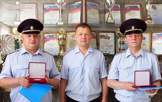 В ЮВАО полицейских отметили наградами