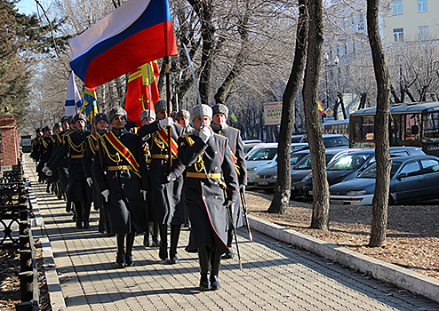 С.Собянин возложил цветы к Могиле Неизвестного солдата в День защитника Отечества