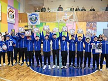 Российский футбольный союз передал юным курским спортсменам форму и мячи