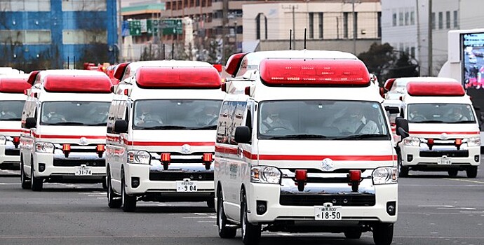 Женщина выпала из вертолёта спасателей в Японии