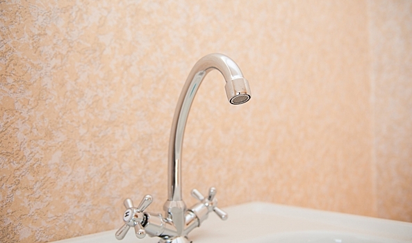 Часть микрорайона Тулака в Волгограде осталась без воды из-за аварии