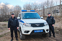 В Костромской области полицейские спасли из трясины двоих подростков