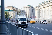 В Москве 11-летнего школьника на самокате сбила машина