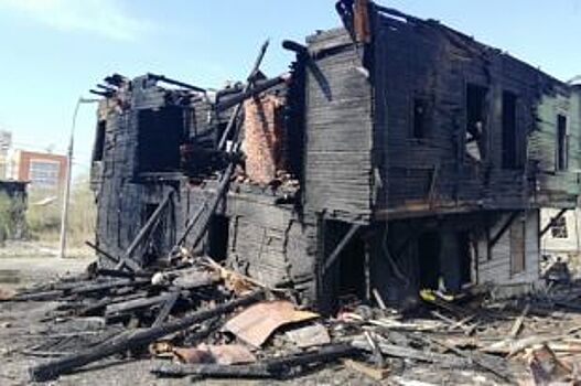 В Архангельске при пожаре памятника архитектуры погибло два человека