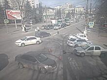 В Курске 33-летний водитель электросамоката попал под авто