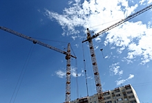 В Омской области правительство установило размер средней зарплаты строителя