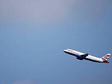 Пассажиры провели девять часов в небе на борту рейса «в никуда»