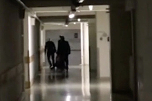 Охранники выгнали россиянку с инвалидностью из торгового центра