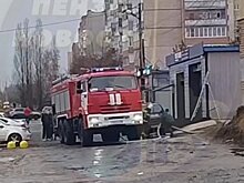 В автосервисе на улице Антонова в Пензе загорелась машина