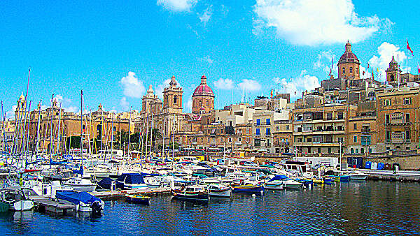 Российские туристы стали больше времени проводить на Мальте