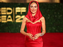 Звезда «Великолепного века» Мерьем Узерли показала архивные фото в честь 12‑летия дочери