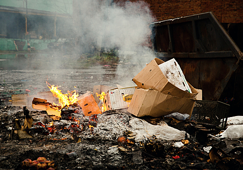 Кемеровская мэрия сэкономила 10 млн рублей на вывозе гигантской нелегальной свалки