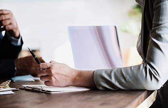 Как распознать нарцисса всего по трем словам в резюме