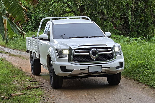 У флагмана Great Wall появилась одинарная кабина и бортовой кузов