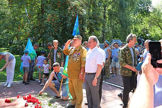 Валерий Лидин принял участие в торжествах в честь Дня ВДВ